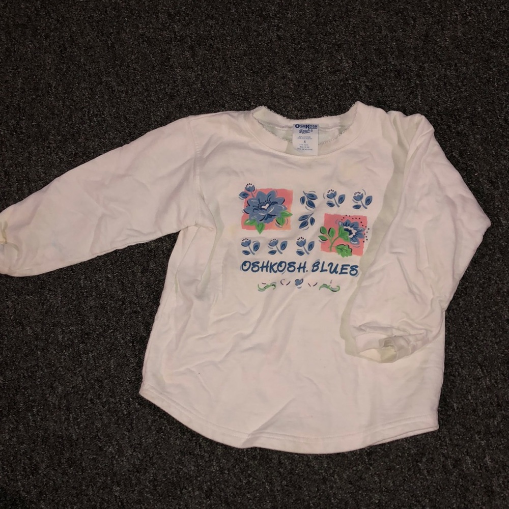 Oshkosh crewneck sweater